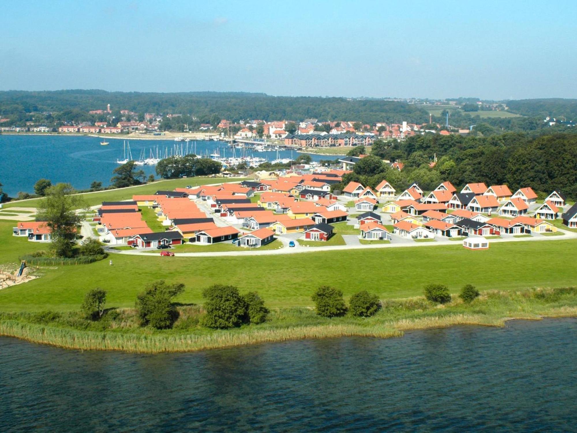 6 Person Holiday Home On A Holiday Park In Gr Sten Grasten Exterior photo