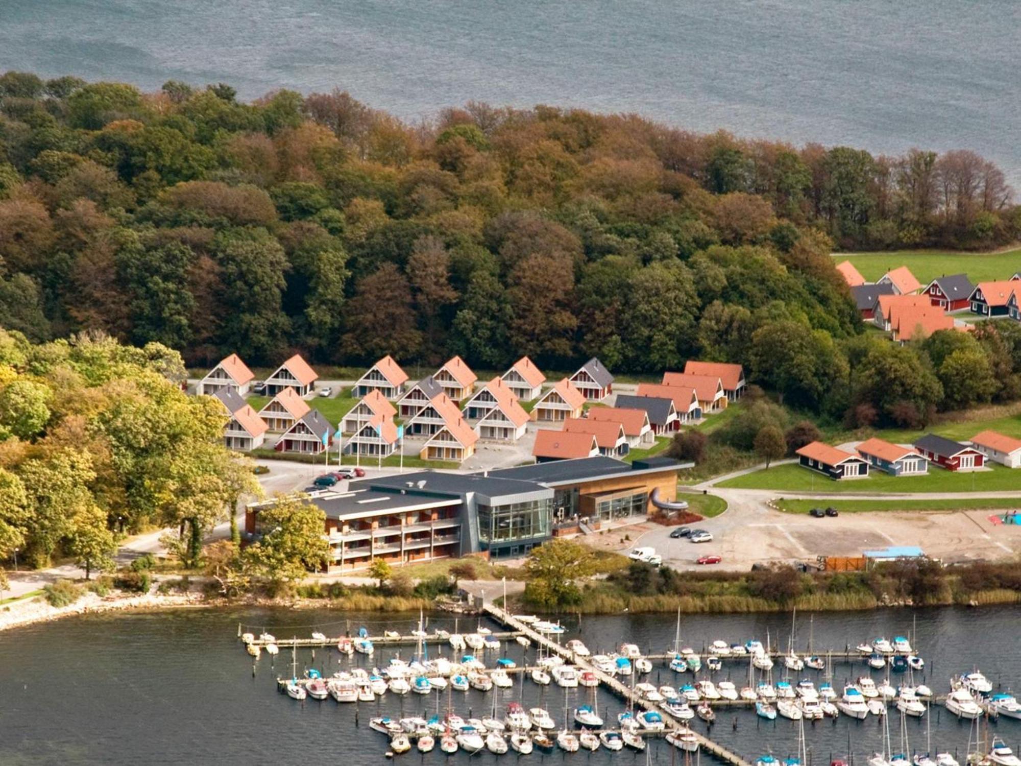 6 Person Holiday Home On A Holiday Park In Gr Sten Grasten Exterior photo